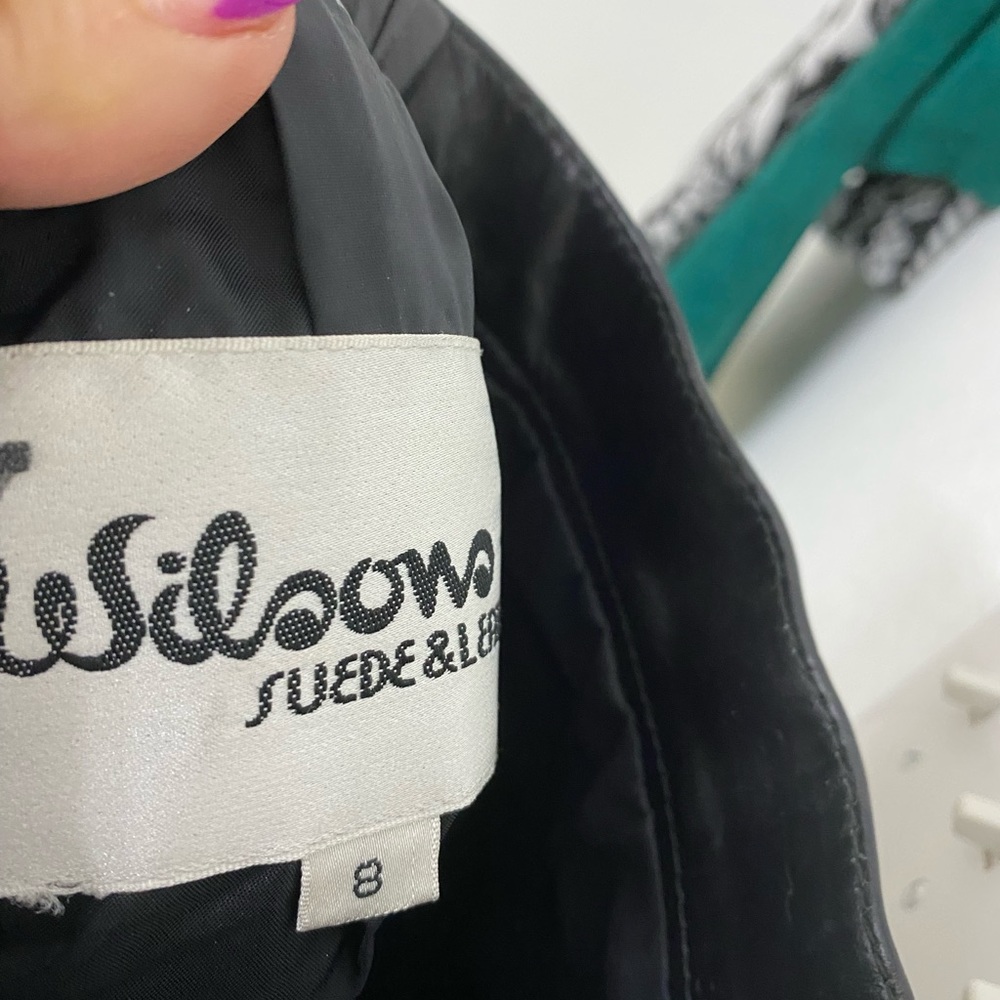 Vintage Wilson’s leather w two front pockets zip in back - Picture 3 of 3